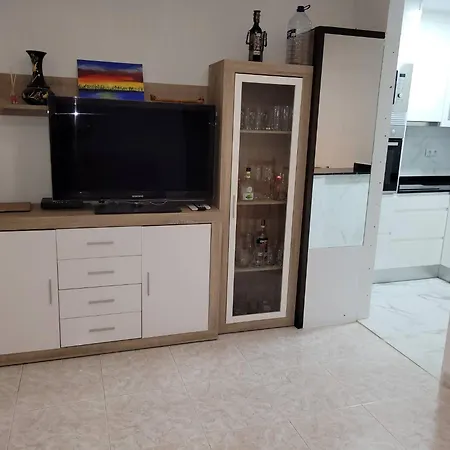 Ground Floor With Terrace And Pool Гостевой дом