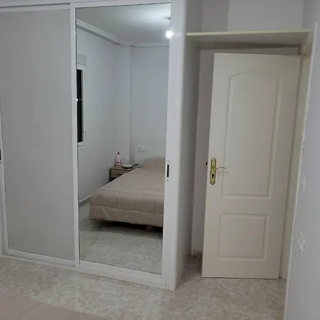 Гостевой дом Ground Floor With Terrace And Pool Торевьиа