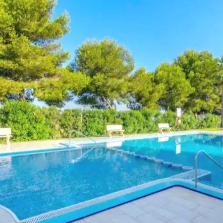 Гостевой дом Ground Floor With Terrace And Pool *